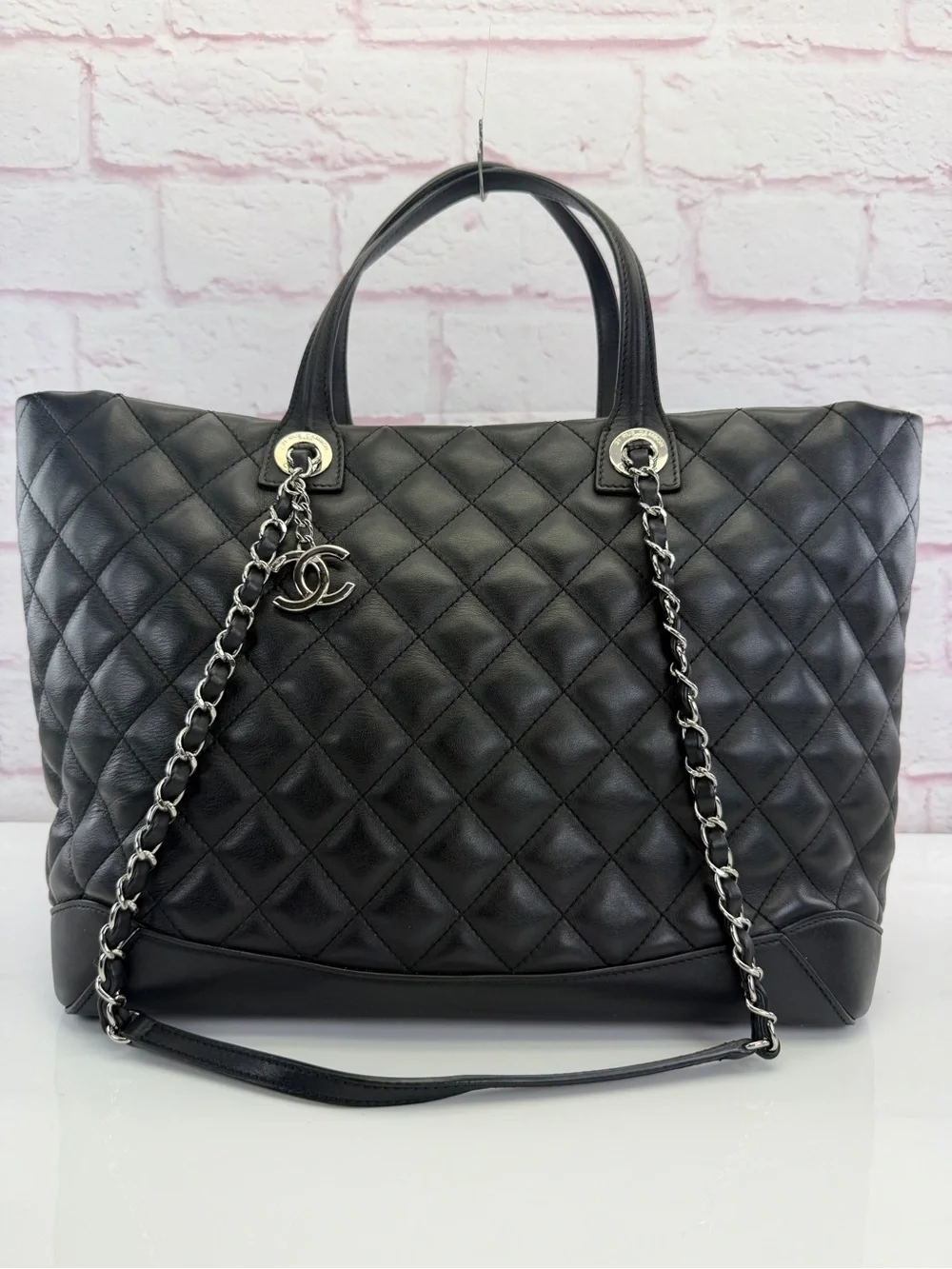 Chanel Calfskin Quilted Large Easy Shopping Tote Black